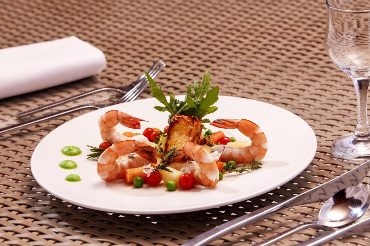 Retac Qunay Dahab Resort & Spa Bagian luar foto Shrimp cocktail
