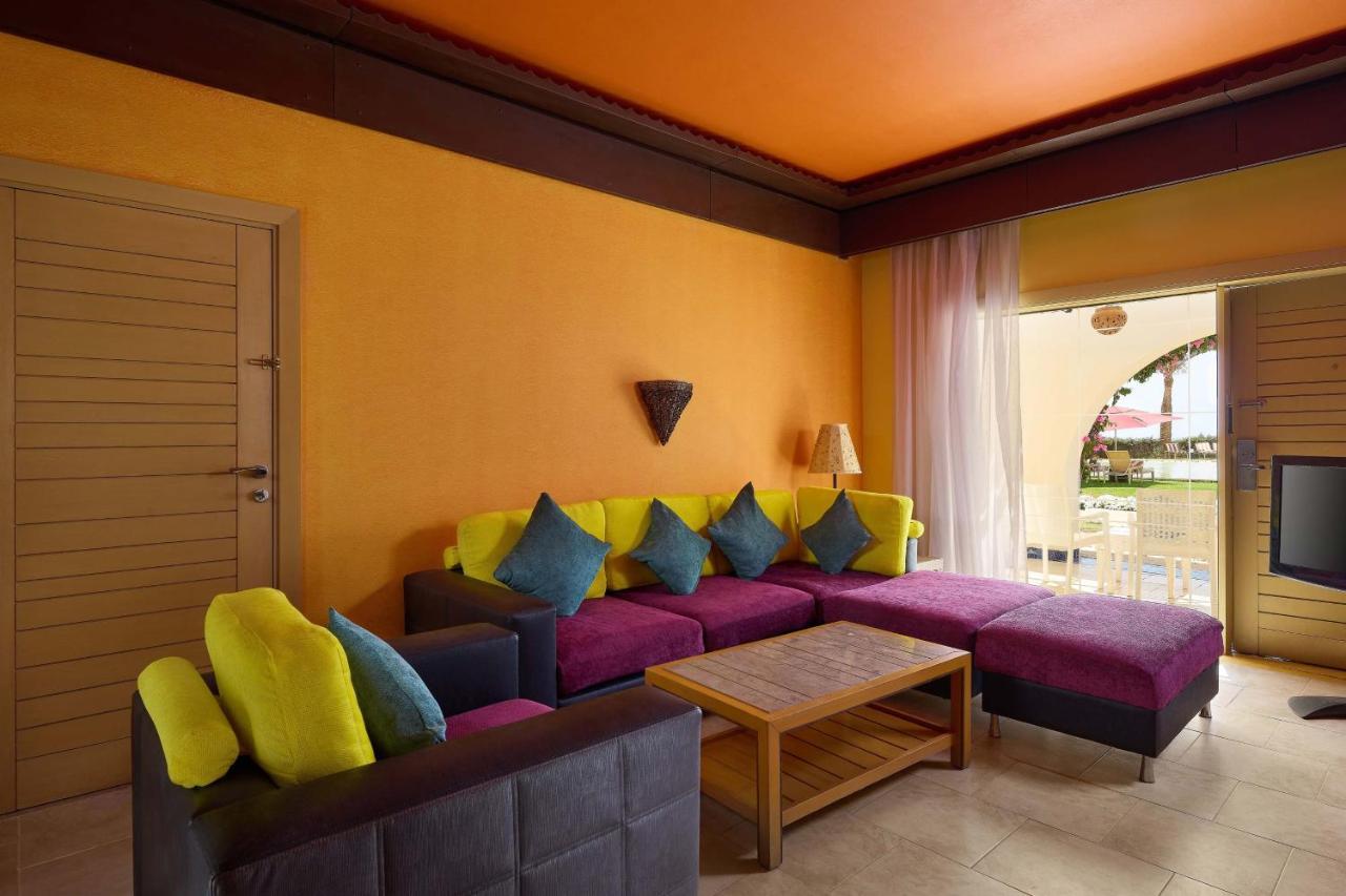 Retac Qunay Dahab Resort & Spa Bagian luar foto A living room