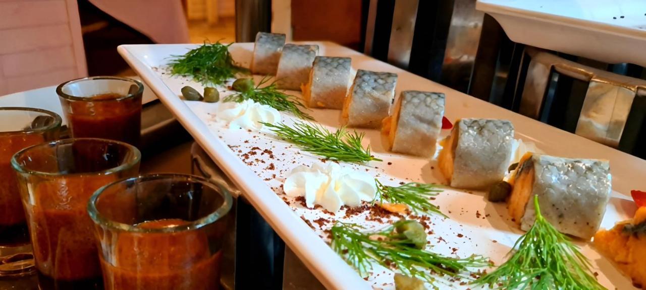 Retac Qunay Dahab Resort & Spa Bagian luar foto Smoked Atlantic mackerel