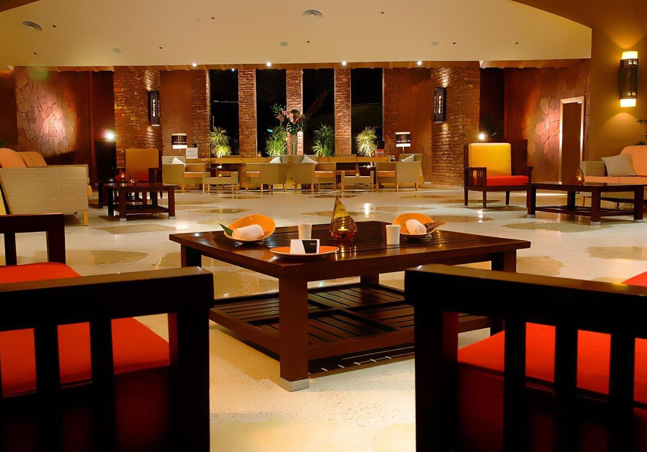 Retac Qunay Dahab Resort & Spa Bagian luar foto The lobby of the hotel