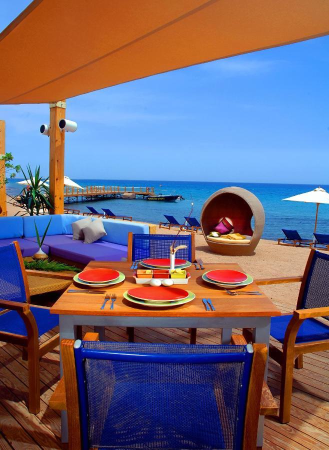 Retac Qunay Dahab Resort & Spa Bagian luar foto Beach bar in Hurghada